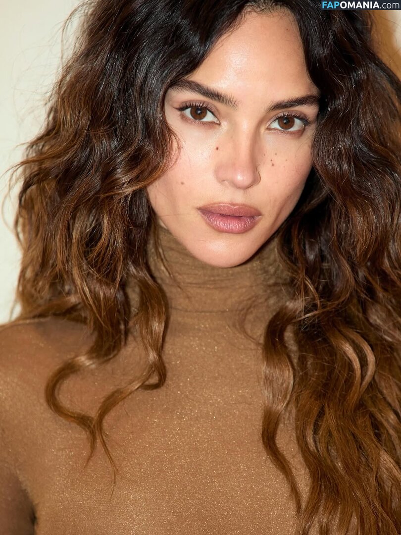 Adria Arjona / adriaarjona Nu OnlyFans  Foto vazada #2
