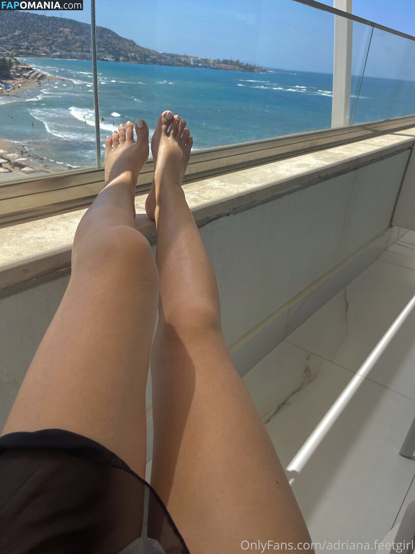 adriana.feetgirl / adrianaheels Nu OnlyFans  Foto vazada #5