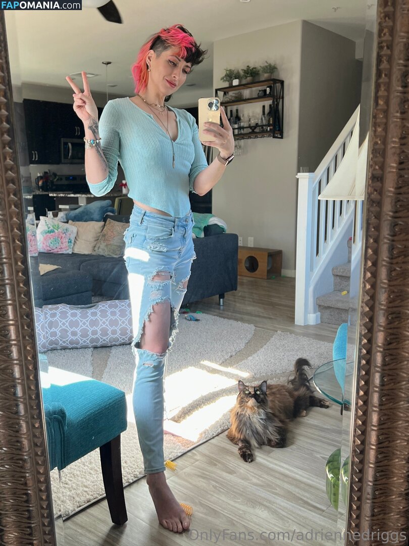 adrienne.driggs / adriennedriggs Nu OnlyFans  Foto vazada #12