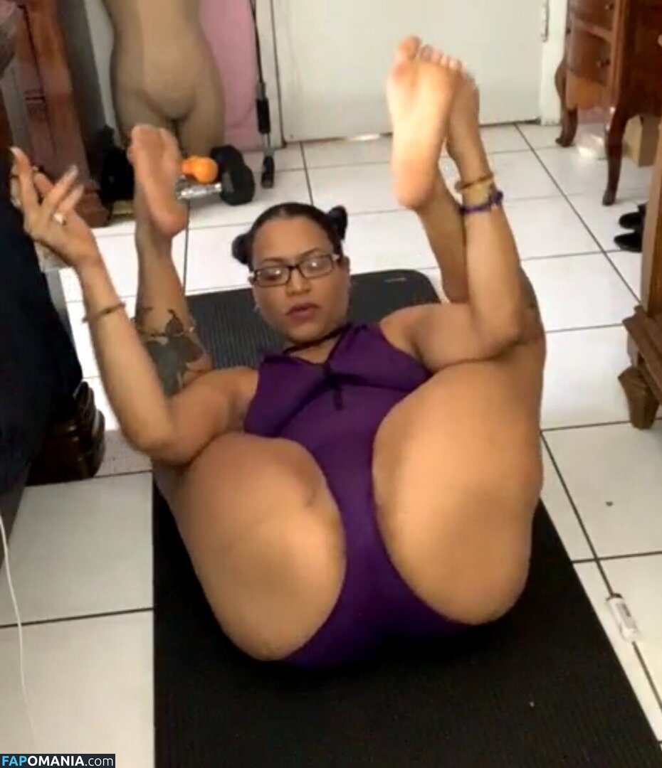 2xthesunshineinc / Afiya Sunshine / AfiyaSunshine / https: / queenafiyasunshine Nu OnlyFans  Foto vazada #5