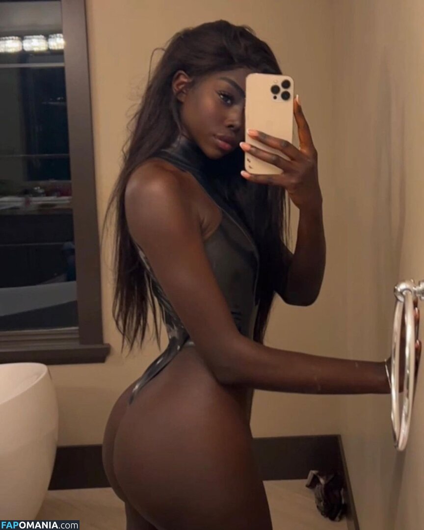 African Booty Meat / curvyandnatural Nu OnlyFans  Foto vazada #2