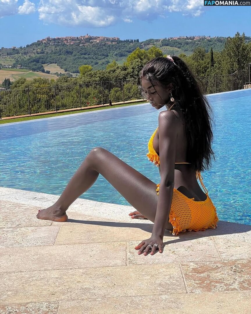 African Booty Meat / curvyandnatural Nu OnlyFans  Foto vazada #3