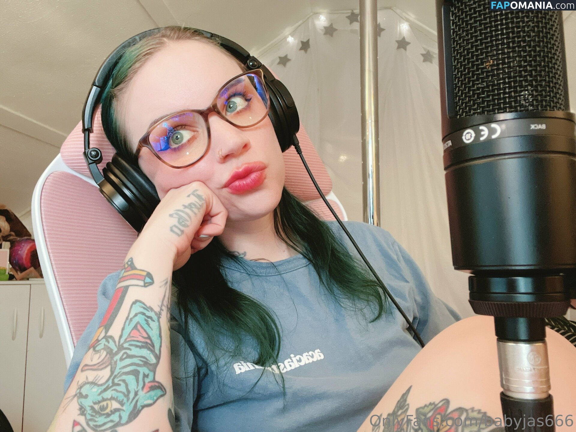 Ahptik / babyjas666 / babyjascb / girlfriends.girlfriend Nu OnlyFans  Foto vazada #27