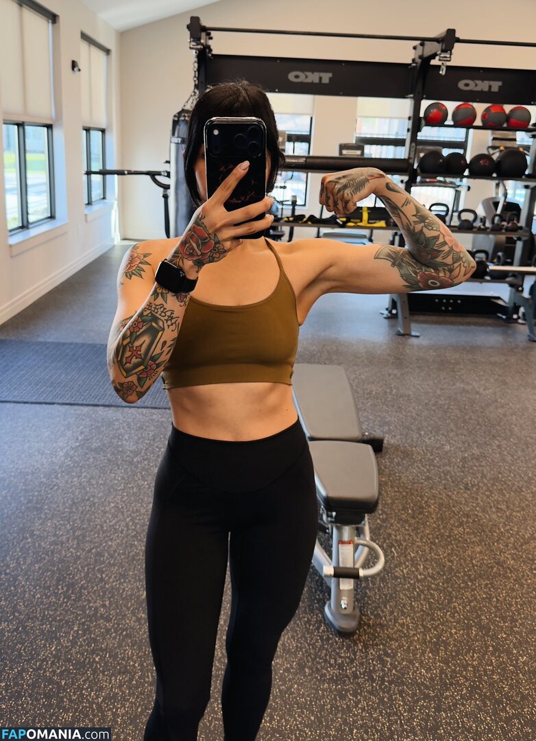 Aileen Perez / Aileen Senpai / AileenSenpaiReacts / aileensenpai Nu OnlyFans  Foto vazada #7