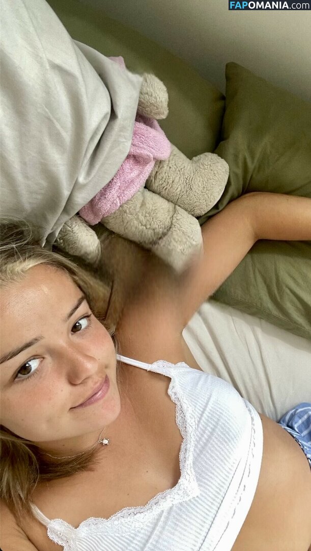 Ailish Morrison / ailish_morrison / cayshiamorrison Nu OnlyFans  Foto vazada #320