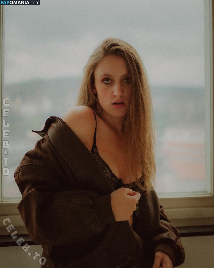 Aimée Pienschke / aimee_pienschke Nu OnlyFans  Foto vazada #9