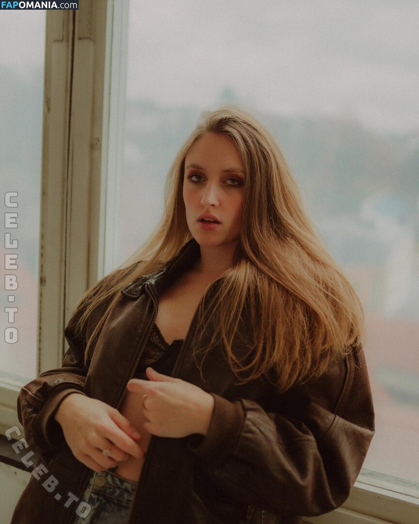 Aimée Pienschke / aimee_pienschke Nu OnlyFans  Foto vazada #11