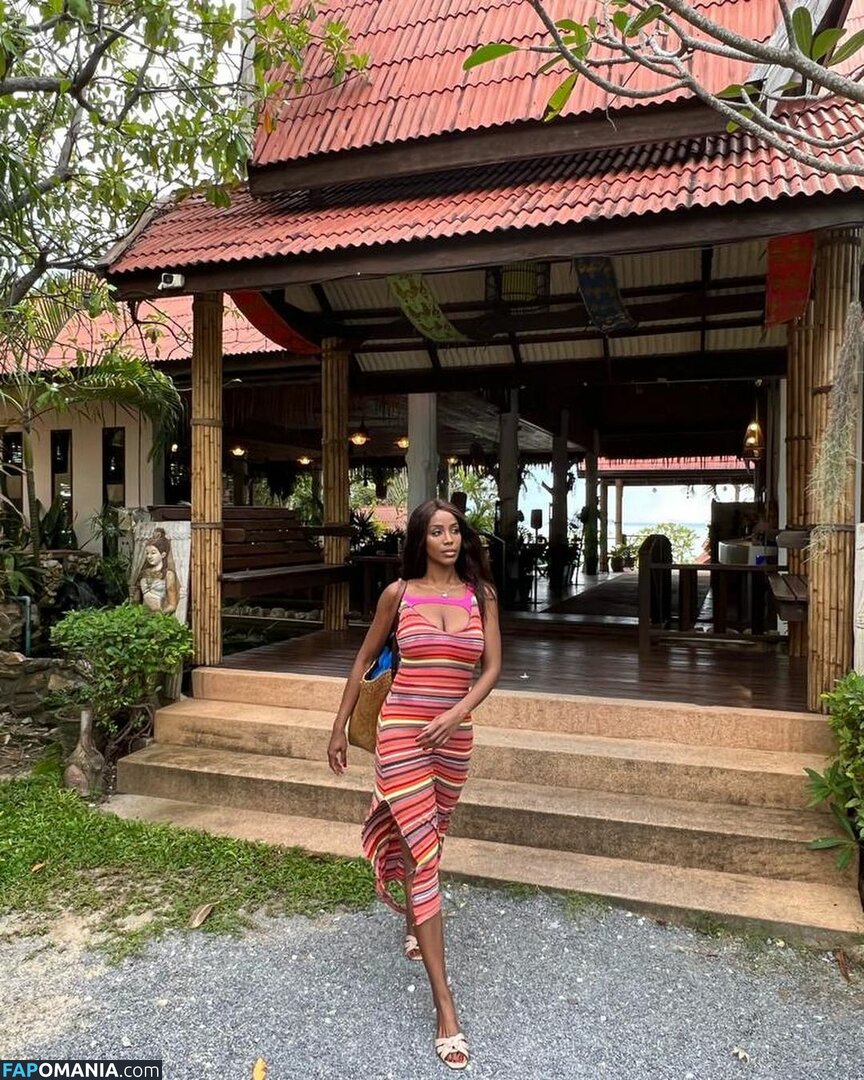 Ainett Stephens / ainettstephens / ainettstephensreal Nu OnlyFans  Foto vazada #51