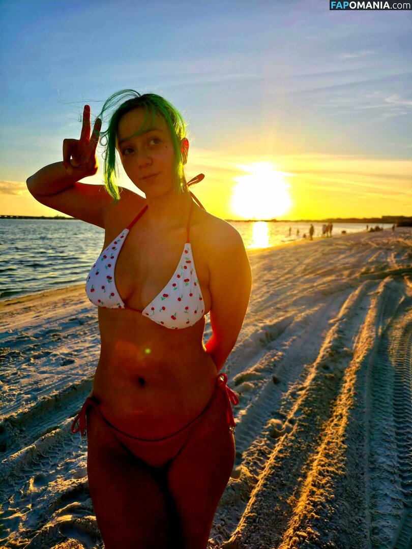 Airica Demia / myinsta_airicademia Nu OnlyFans  Foto vazada #4