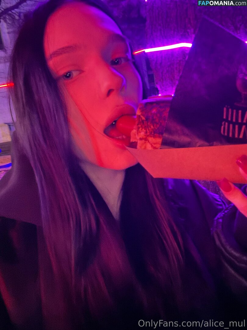 alice_mul / l_amulette Nu OnlyFans  Foto vazada #27