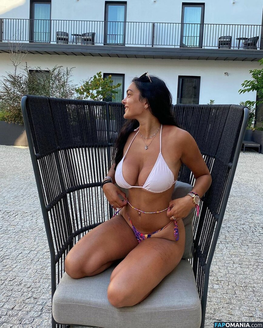 Alisha / baby._.alisha Nu OnlyFans  Foto vazada #1