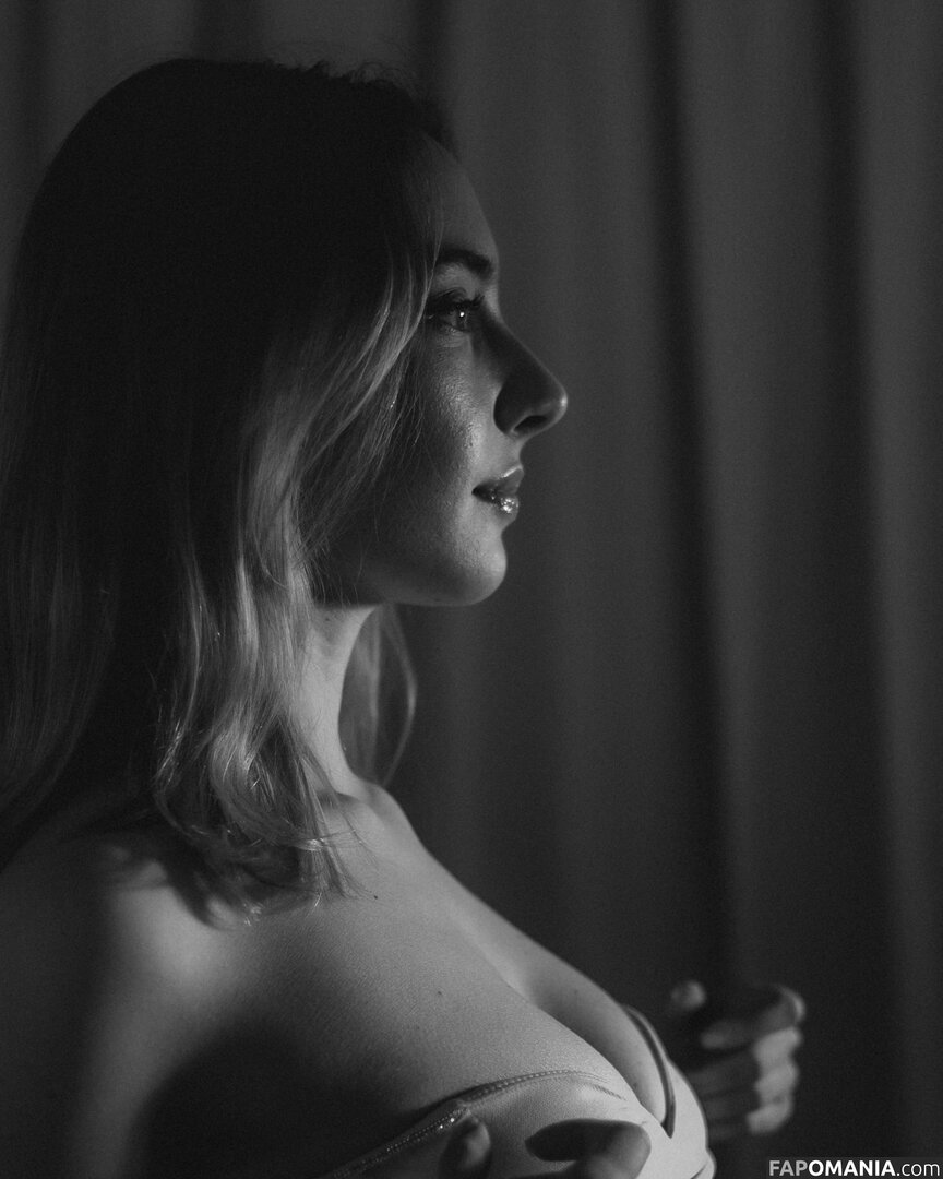 Alissa Strekozova / alissaofficial_ Nu OnlyFans  Foto vazada #5