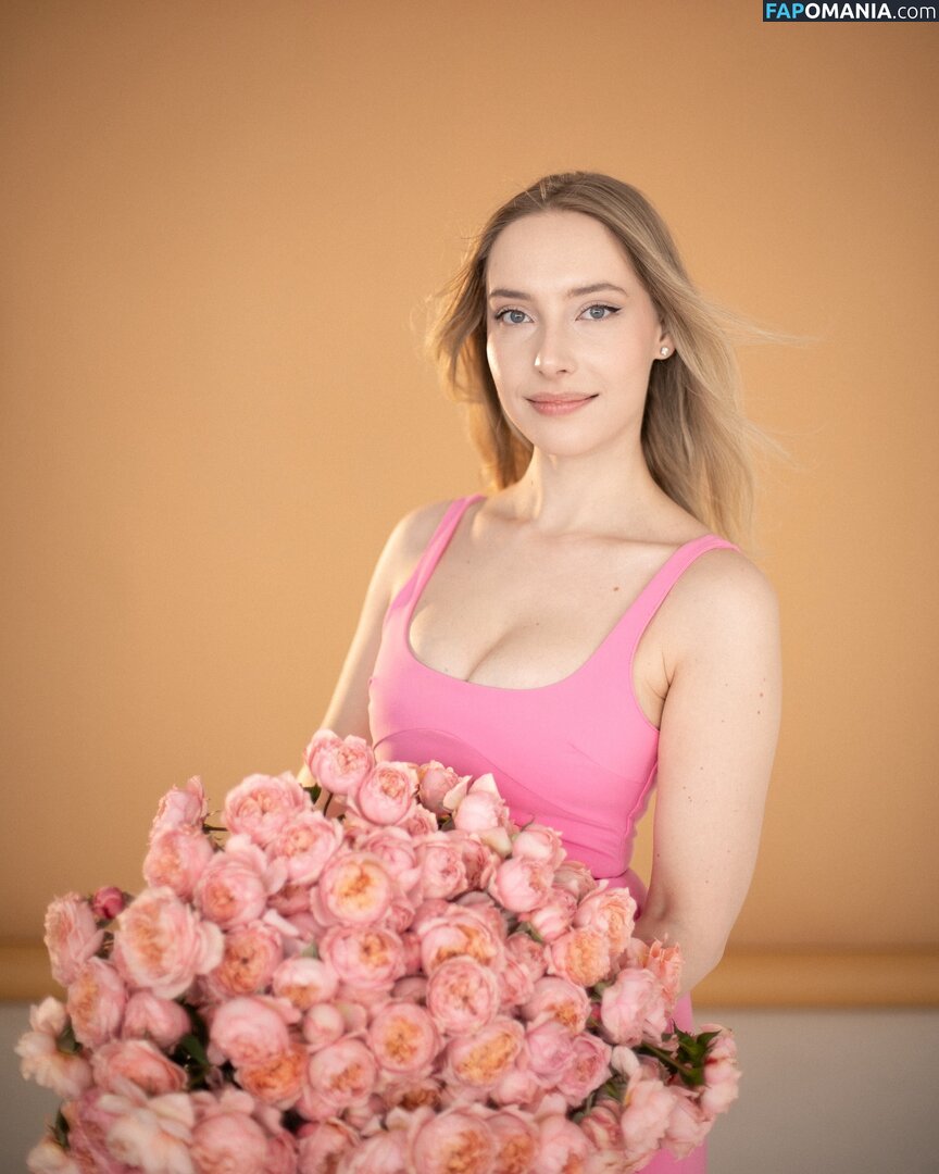 Alissa Strekozova / alissaofficial_ Nu OnlyFans  Foto vazada #8