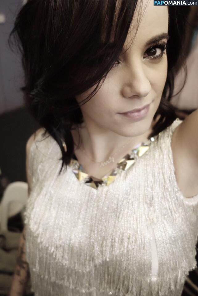 Alizee / alizeeofficiel / alizeesanzeth Nu OnlyFans  Foto vazada #5