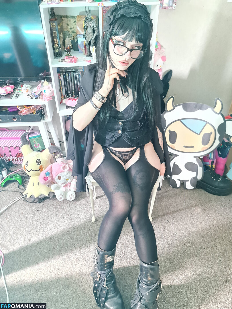 +:｡.ruby ʚ ♡ ɞ ⋆ ✧.｡ / allmyheartbear / myarykerx / usakumyawhore / usakyumawhore Nu OnlyFans  Foto vazada #9