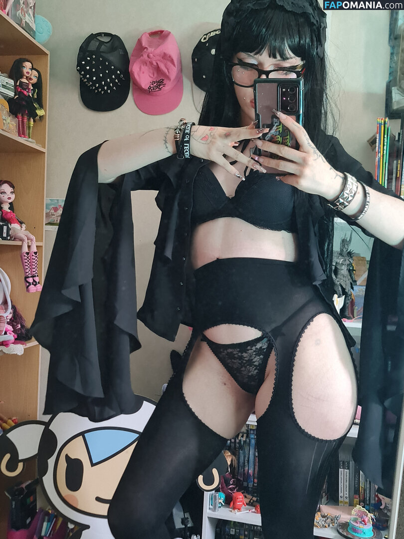 +:｡.ruby ʚ ♡ ɞ ⋆ ✧.｡ / allmyheartbear / myarykerx / usakumyawhore / usakyumawhore Nu OnlyFans  Foto vazada #16