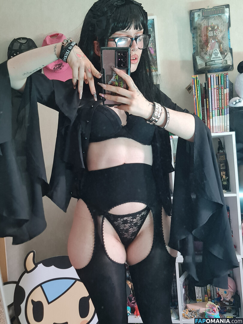 +:｡.ruby ʚ ♡ ɞ ⋆ ✧.｡ / allmyheartbear / myarykerx / usakumyawhore / usakyumawhore Nu OnlyFans  Foto vazada #20