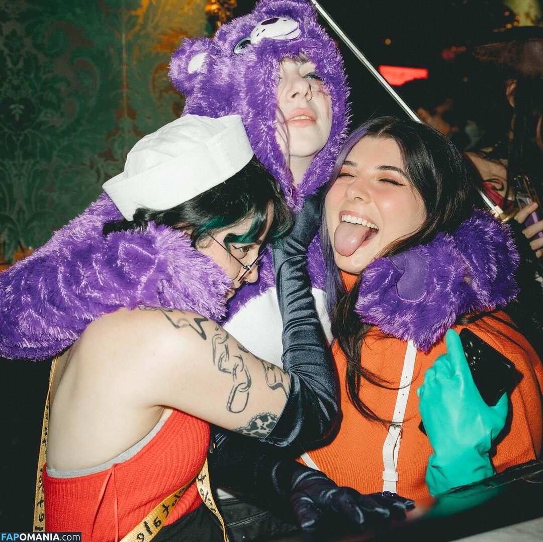 Alluux / alluux_ / alluux_official / amouranth Nu OnlyFans  Foto vazada #40