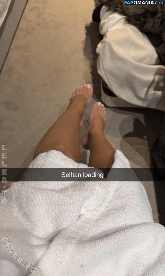 Almira Azemi / almira.azz / almirra.az Nu OnlyFans  Foto vazada #2