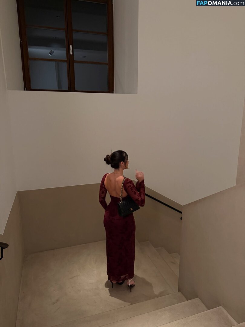 Alohalaia / alohalaia_ / thealohatrainer Nu OnlyFans  Foto vazada #1