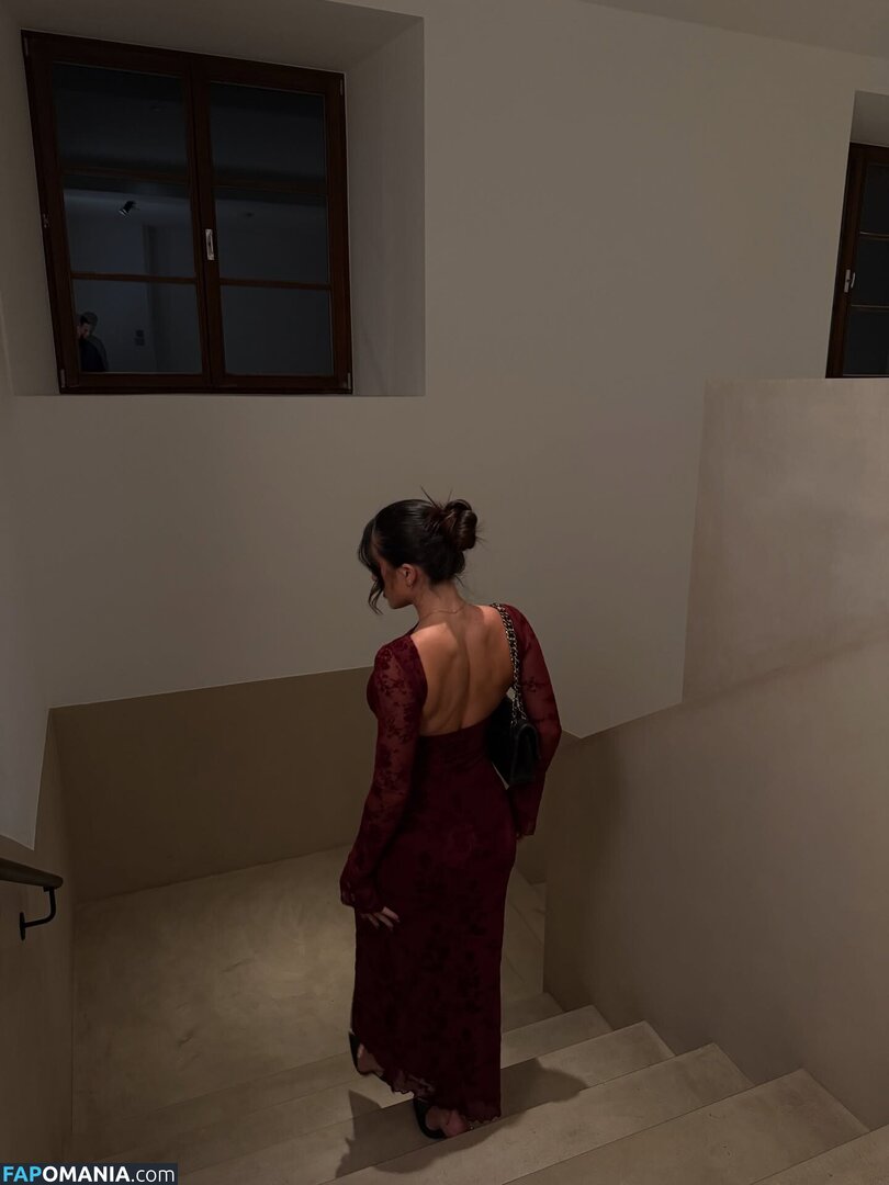 Alohalaia / alohalaia_ / thealohatrainer Nu OnlyFans  Foto vazada #2