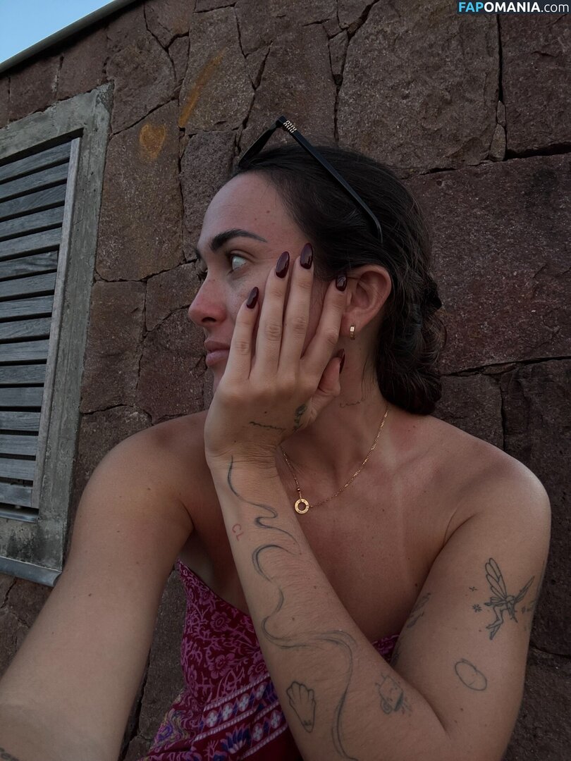 Alohalaia / alohalaia_ / thealohatrainer Nu OnlyFans  Foto vazada #4