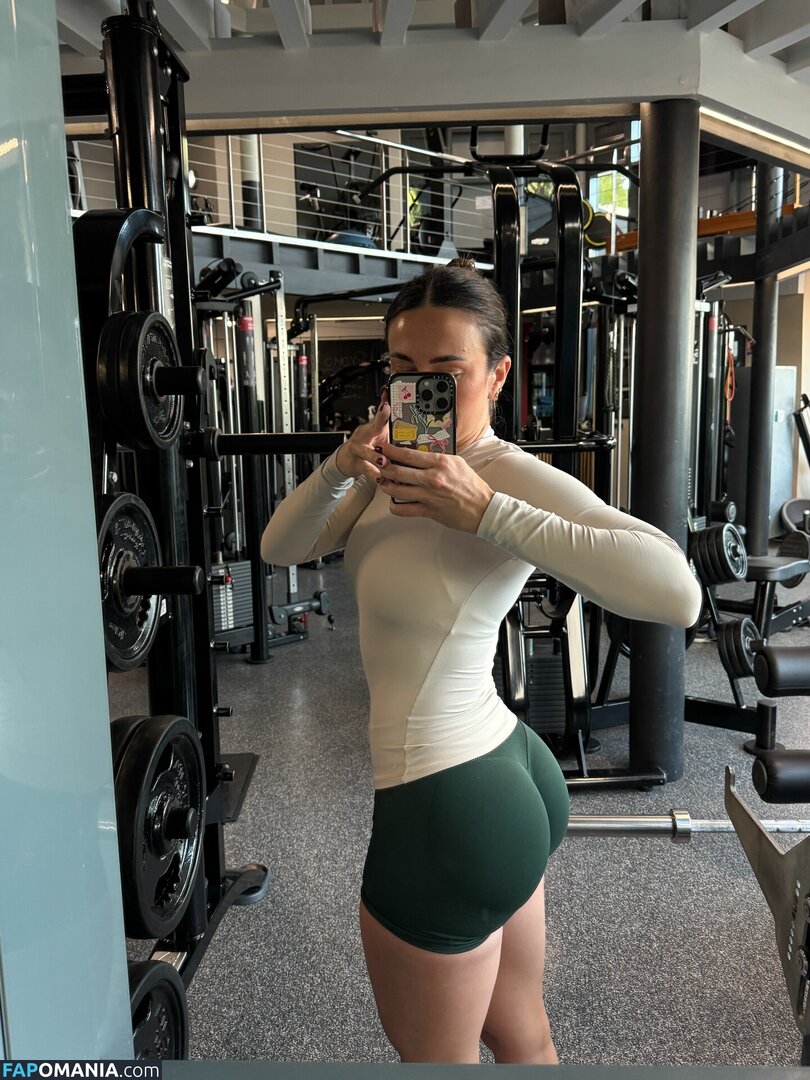 Alohalaia / alohalaia_ / thealohatrainer Nu OnlyFans  Foto vazada #14