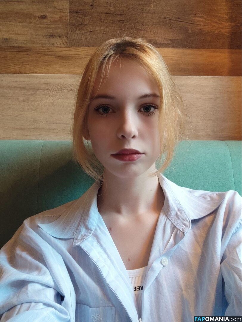 Altheadoyel / Fafa_fluff / KerryMezo / KinaBattig Nu OnlyFans  Foto vazada #2
