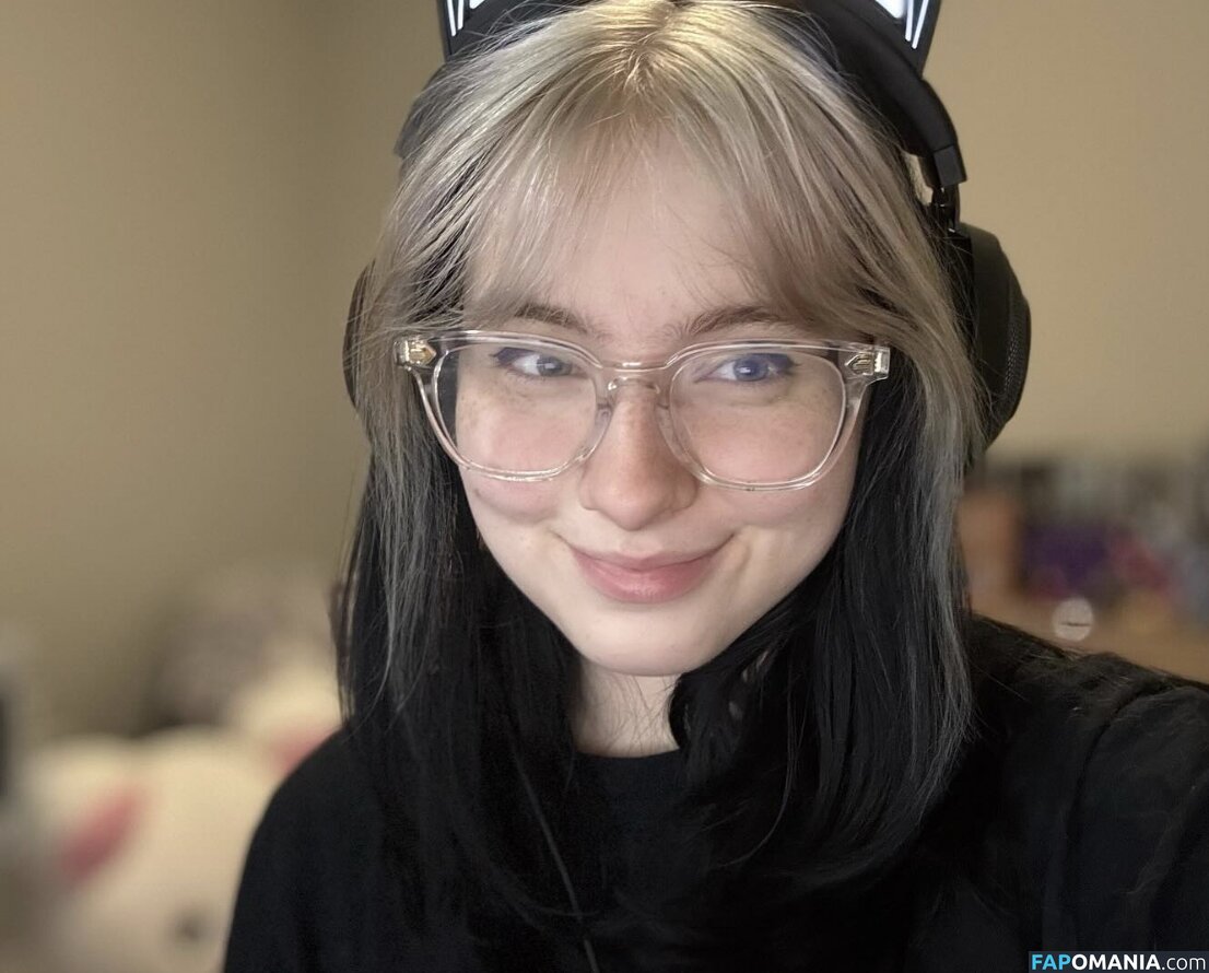 Alysa Liu / AlysaLiu / alysaxliu / https: Nu OnlyFans  Foto vazada #5