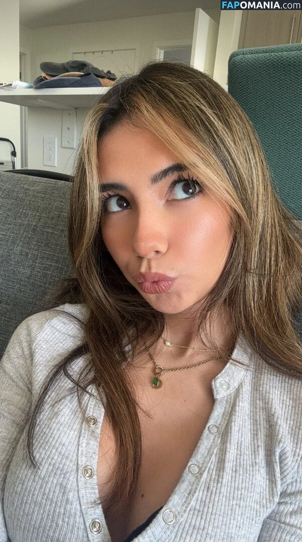 alyssa.sanchez / lousyfaerie Nu OnlyFans  Foto vazada #5