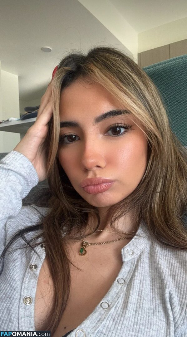 alyssa.sanchez / lousyfaerie Nu OnlyFans  Foto vazada #6