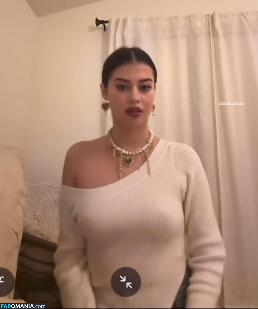 Amber Midthunder / ambermidthunder Nu OnlyFans  Foto vazada #1