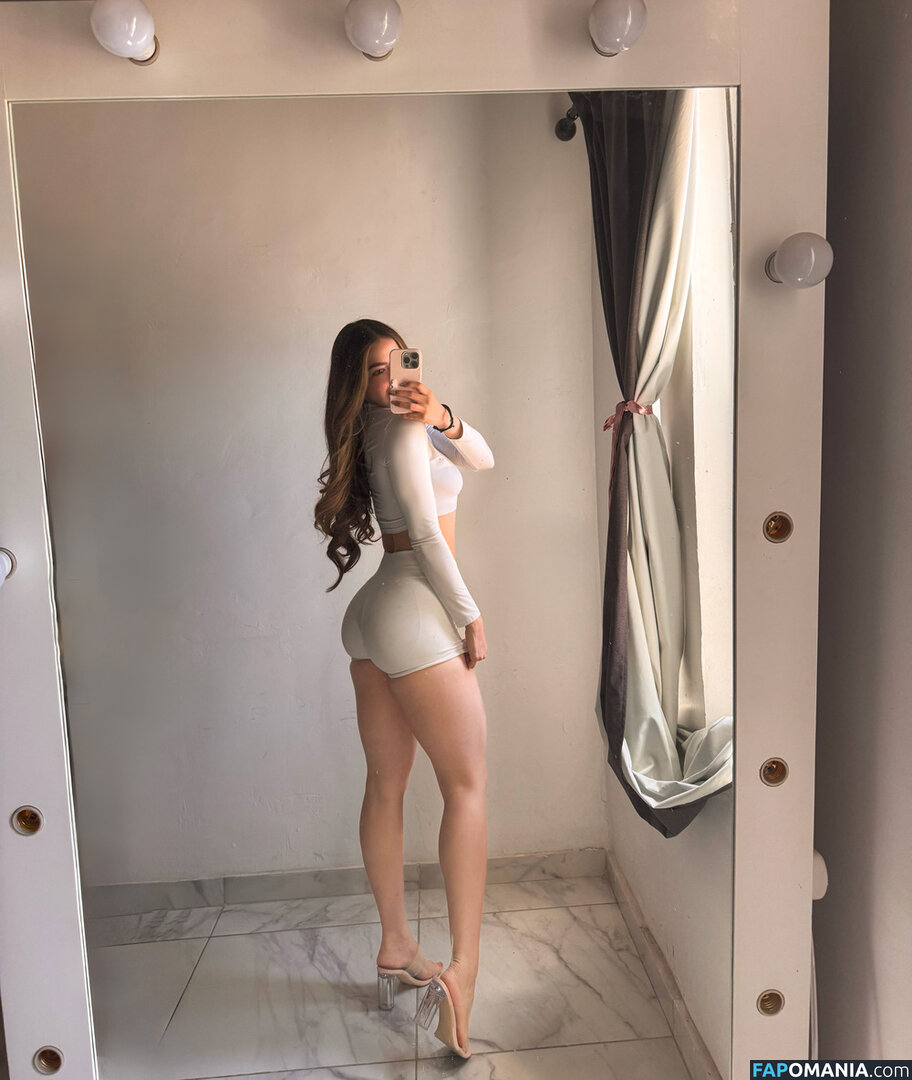America Soto / AmericaSoto18 / americas098 / amesoto / https: / soyamericaa / soyamericaaa Nu OnlyFans  Foto vazada #15
