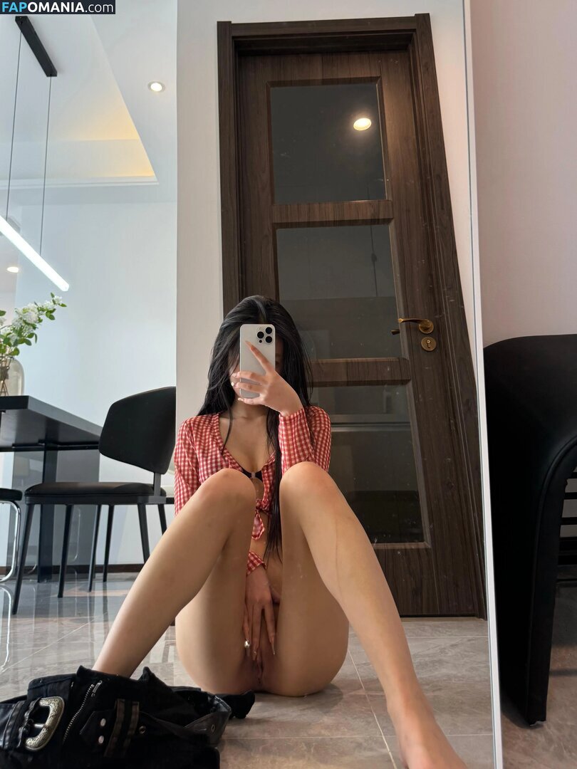 ami.tootsi / ittycooz Nu OnlyFans  Foto vazada #37