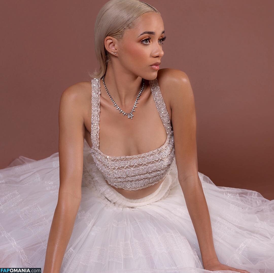 Amirah J Nu OnlyFans  Foto vazada #2