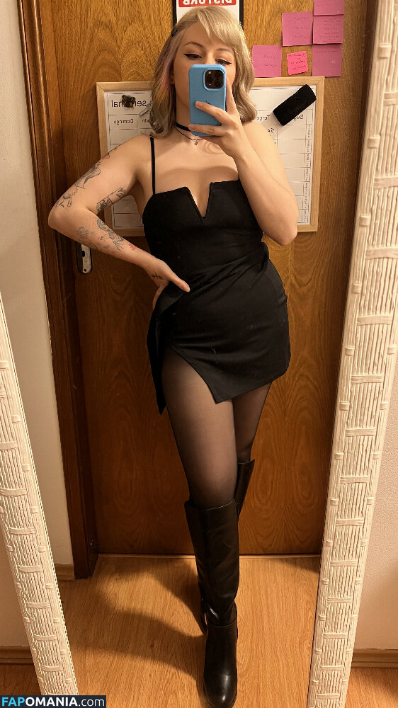 Ammyzitta / Amy Roviller / ammyxx Nu OnlyFans  Foto vazada #4