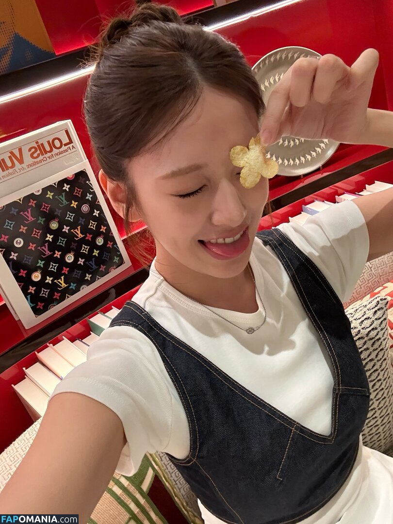 An IVE / An Yujin 안유진 | / _yujin_an Nu OnlyFans  Foto vazada #5