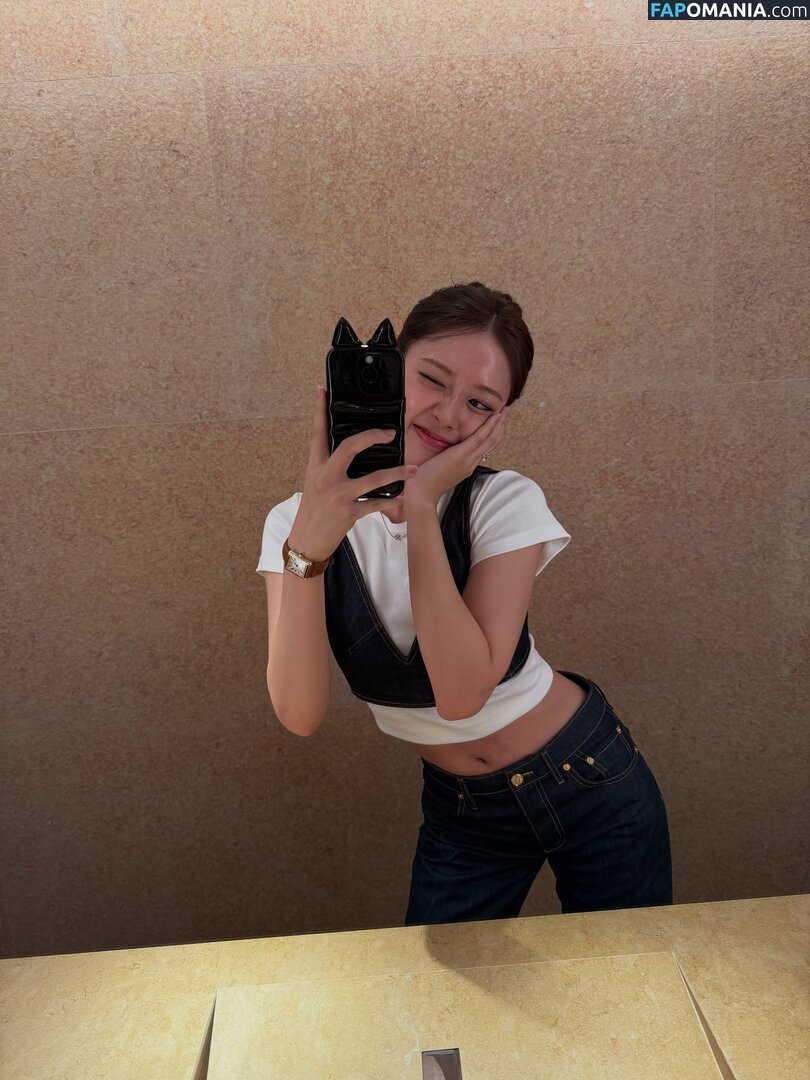 An IVE / An Yujin 안유진 | / _yujin_an Nu OnlyFans  Foto vazada #6