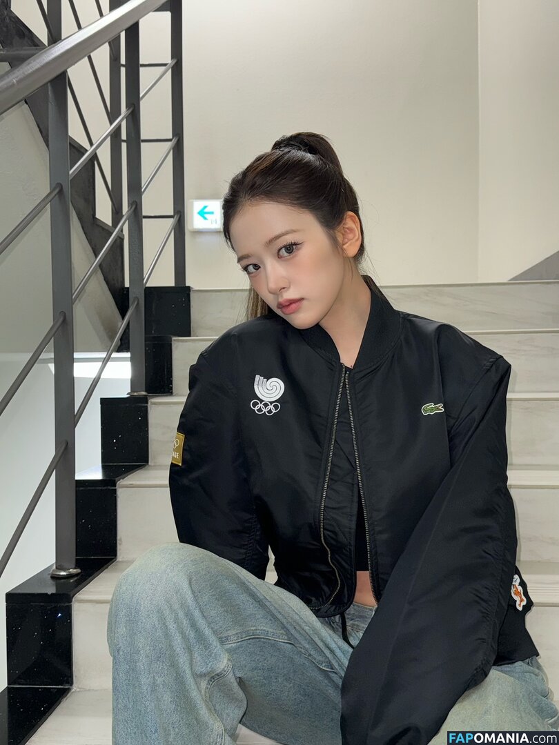 An IVE / An Yujin 안유진 | / _yujin_an Nu OnlyFans  Foto vazada #10