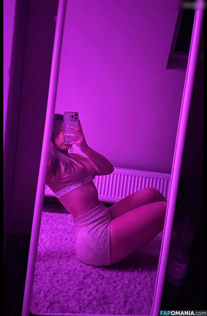 Analena.lz / anabelleofficial Nu OnlyFans  Foto vazada #229