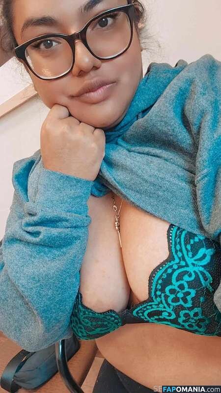 Anangel3534 / anangel35342 Nu OnlyFans  Foto vazada #1