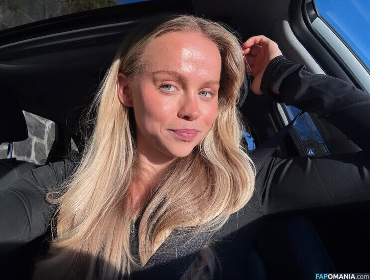 Andrea Rooth / andrea.rooth Nu OnlyFans  Foto vazada #1