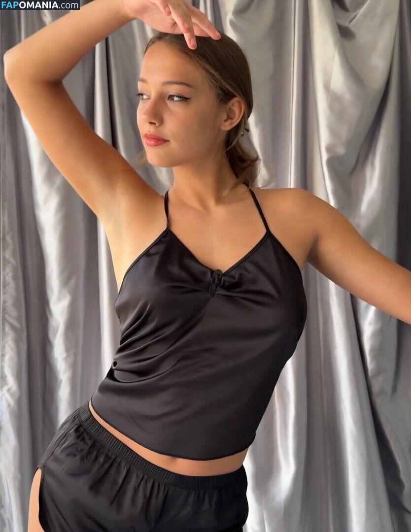 Anfisaria Riazhkina / Odd-Crab8566 / anfisaria Nu OnlyFans  Foto vazada #8