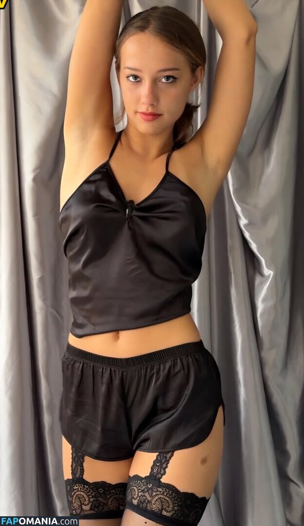 Anfisaria Riazhkina / Odd-Crab8566 / anfisaria Nu OnlyFans  Foto vazada #9