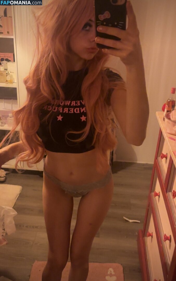 ang3lcqkes / https: Nu OnlyFans  Foto vazada #3