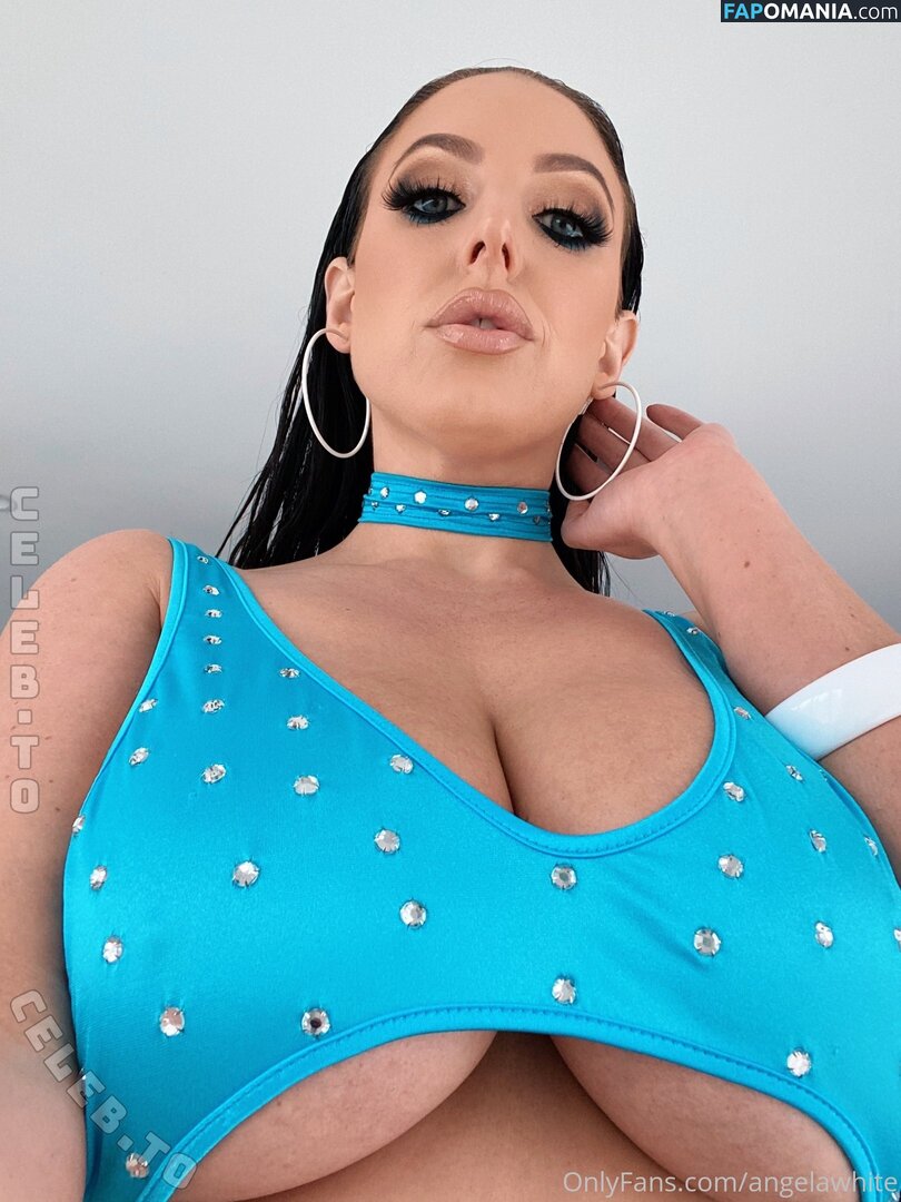 Angela White / angelawhite / angelawhitetv / https: / officialangelawhite / theangelawhite Nu OnlyFans  Foto vazada #395