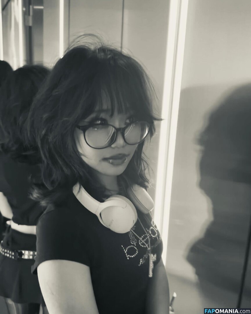 _angelmomo Nu OnlyFans  Foto vazada #2