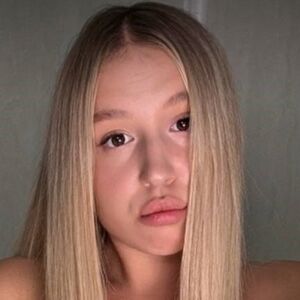 anny_huge_tits1