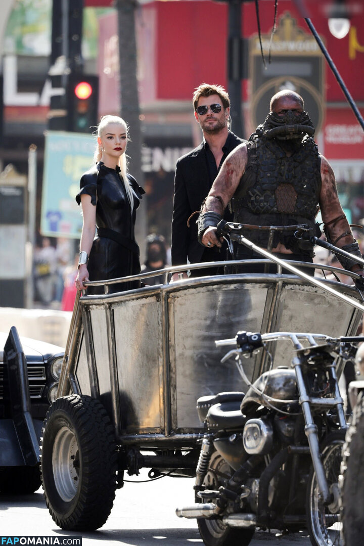 Anya Taylor-Joy / anyataylorjoy / taylorjoyvip Nu OnlyFans  Foto vazada #2086