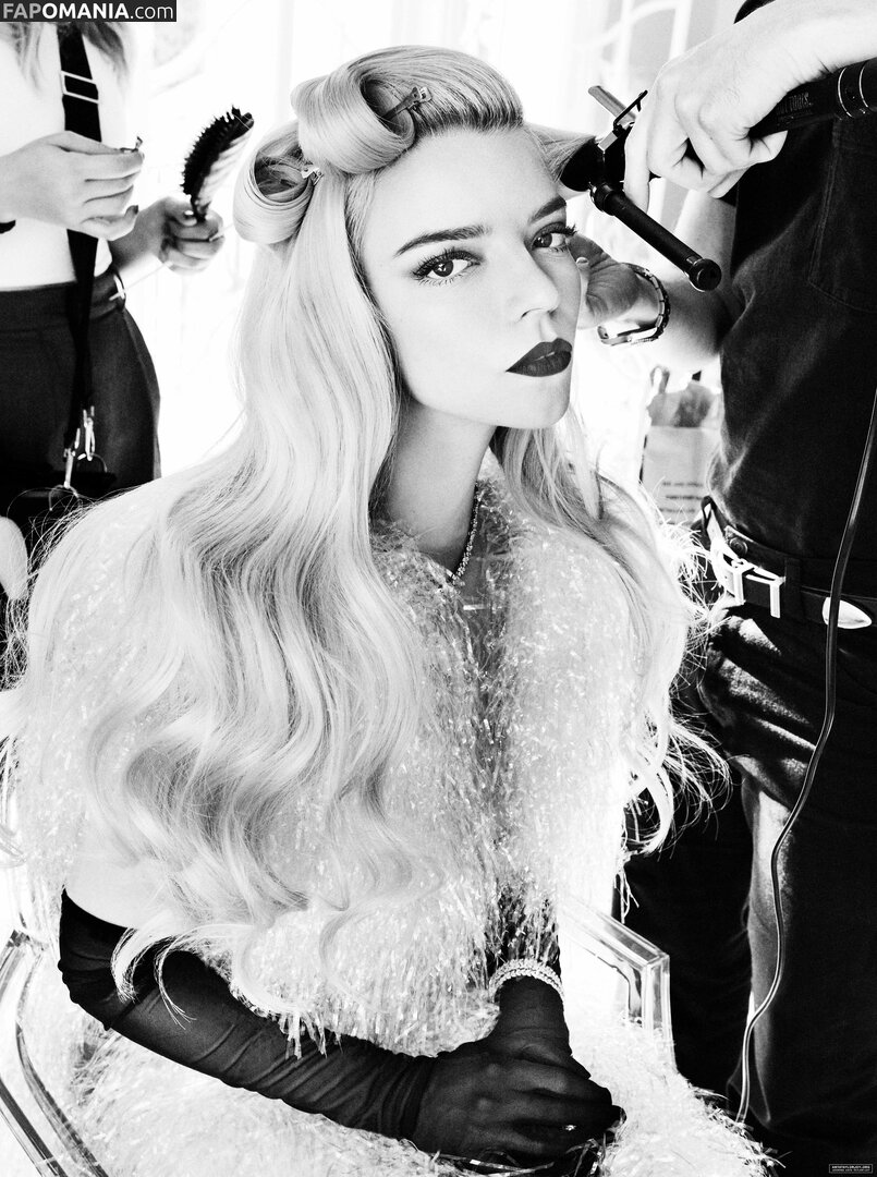 Anya Taylor-Joy / anyataylorjoy / taylorjoyvip Nu OnlyFans  Foto vazada #2130